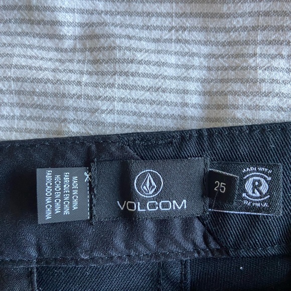 Volcom black straight leg pant! - Picture 5 of 5